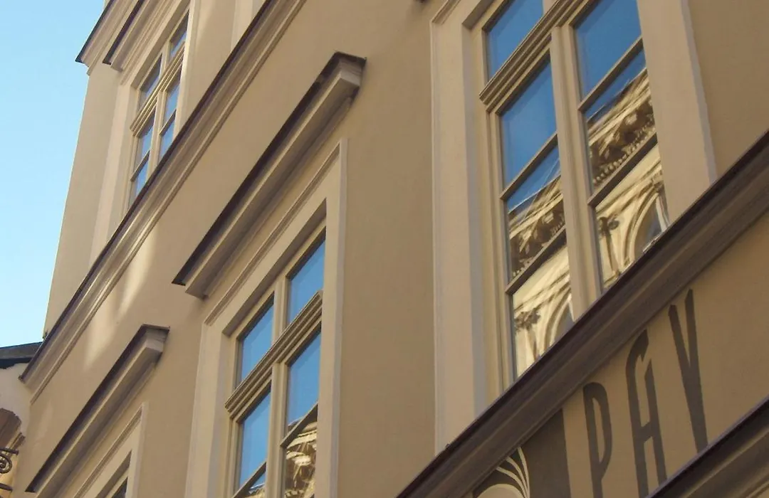 Hotel Pav-1